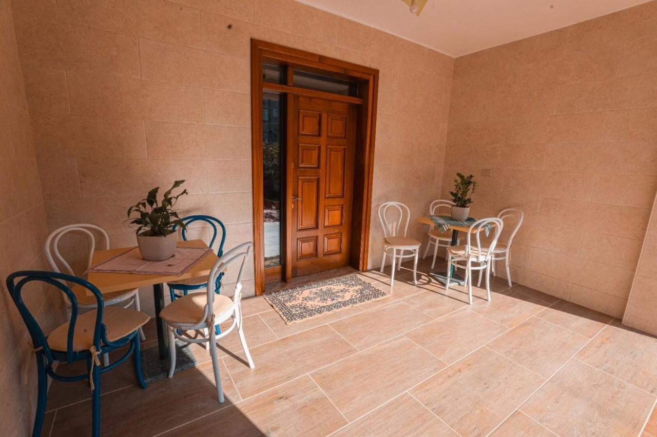 Auberge de jeunesse Nana à Vlorë Extérieur photo