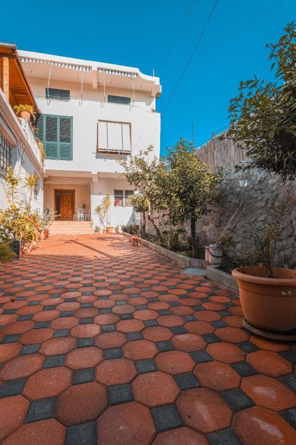Auberge de jeunesse Nana à Vlorë Extérieur photo